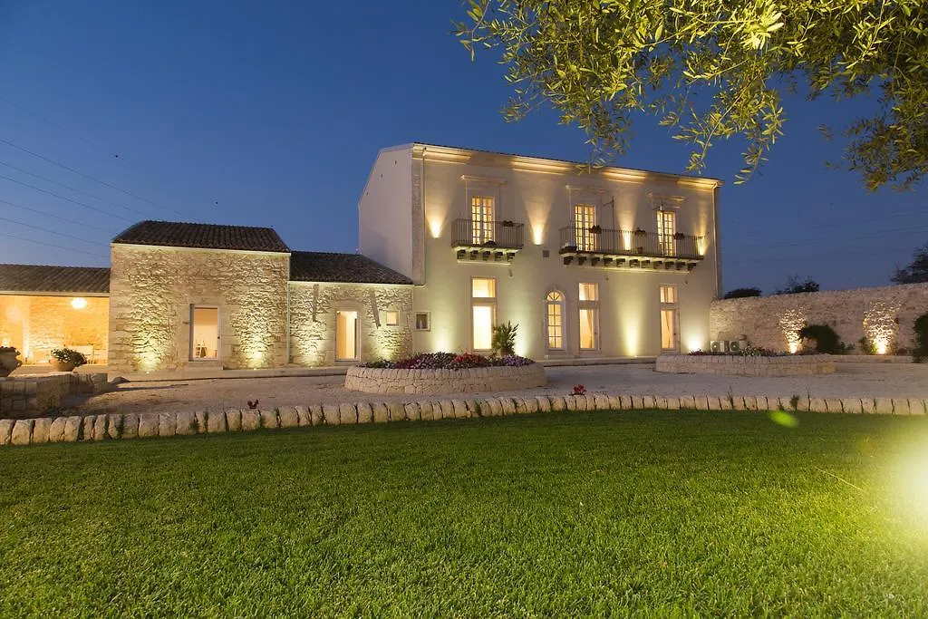 *** Resort Casale 1821 Hotel Ragusa Italy